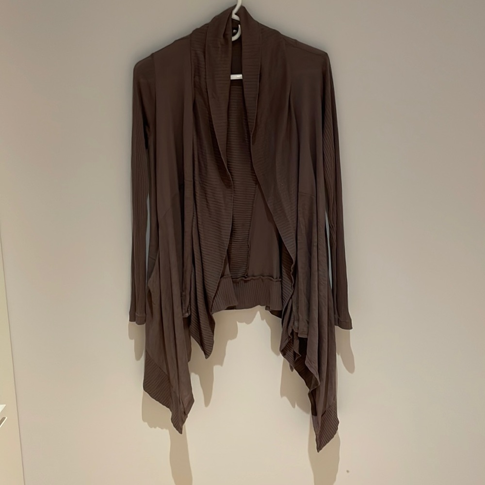 Barely Worn Splendid Sweater